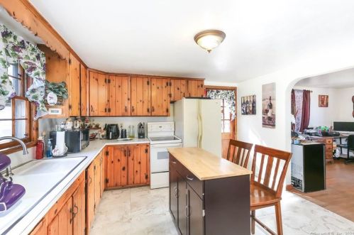 1459 North Rd, Killingly, CT 06241-1423