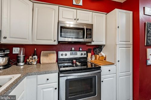 19 Frd Edge, Limerick PA 19468-2662 exterior