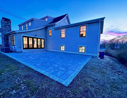 166 Ruggles Ave, Middletown RI 02840-4351 exterior