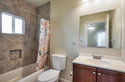 180 Empire St, San Jose CA 95112-3311 exterior