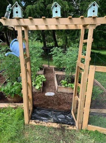 8 Casper Crk Rd, Poughkeepsie NY 12603-5004 exterior