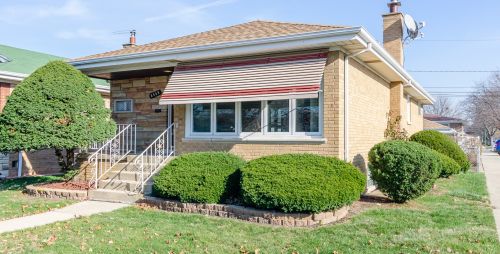 8559 Kildare Ave, Chicago, IL 60652-3615