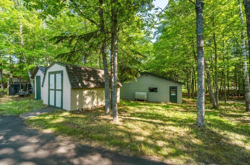 5779 Pike Lk Rd, Duluth MN 55811-9620 exterior