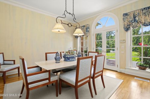 26 Andrews Farm Rd, Greenwich CT 06831-3100 exterior