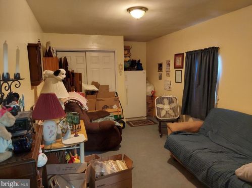 1170 Frederick Pike, Littlestown PA 17340-9381 exterior