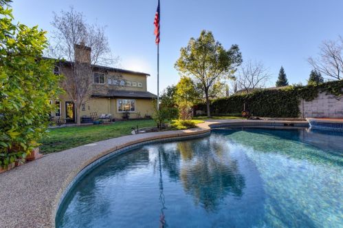 1079 Mallard Cir, Folsom CA 95630-7507 exterior