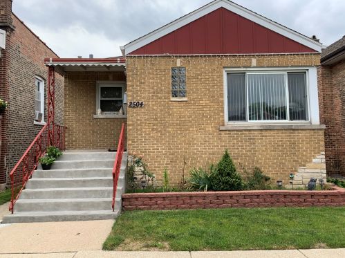 2504 58th Ave, Chicago, IL 60804-3210