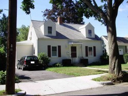 207 Adams Ave, Newton, MA 02465-1502