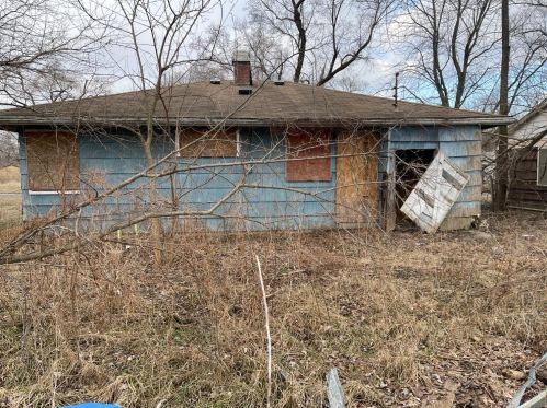 1143 Floyd St, Gary, IN 46403-3818