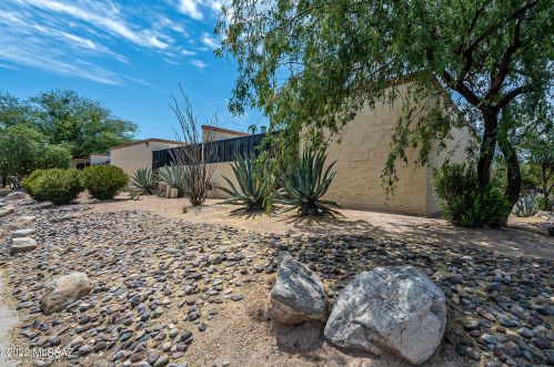 5229 Alta Vis St, Tucson AZ 85716-2138 exterior