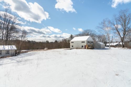 161 Bear Hl Rd, Concord NH 03307-1412 exterior