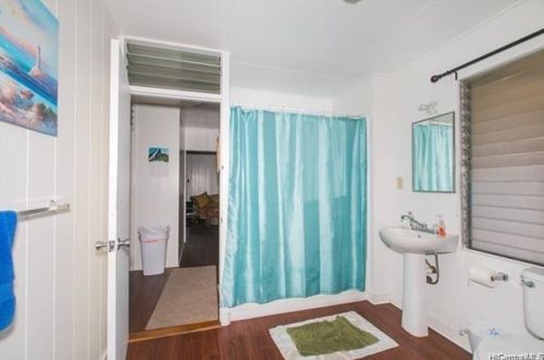 2227 Date St, Honolulu HI 96816-1024 exterior