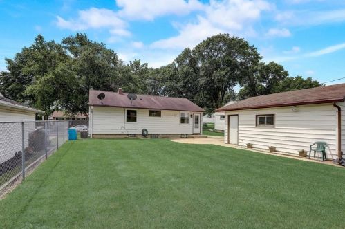 6350 Burdick Ave, Milwaukee WI 53219-4227 exterior