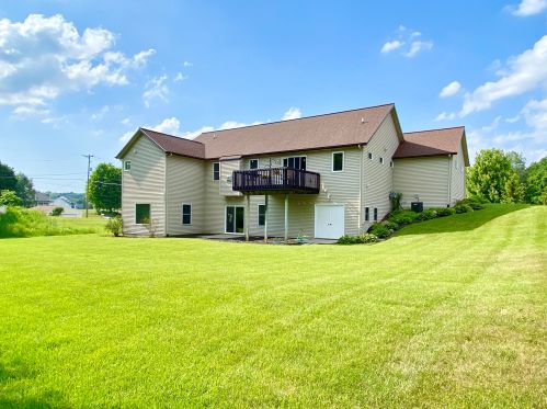 2374 Conifer Ridge Dr, Byron Township MI  49315-7915 exterior