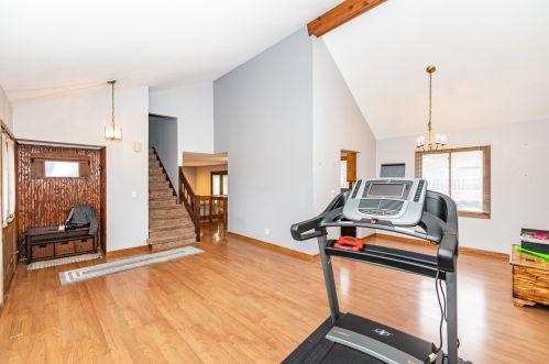 900 Bennington Dr, Bull Valley IL 60014-8875 exterior