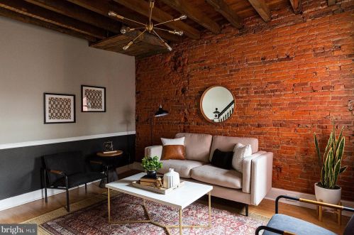 249 New Holland Ave, Lancaster PA 17602-2301 exterior