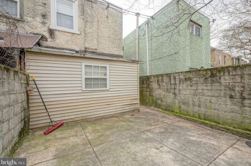 1310 17 St, Philadelphia PA 19121-5041 exterior