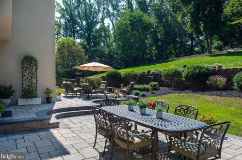 101 Indian Springs Dr, Media PA 19063-5622 exterior