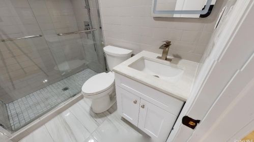 59 20 St, Huntington Station NY 11746-3202 exterior