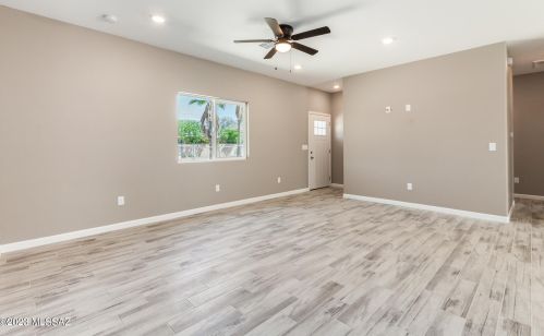 6170 Del Moral Blvd, Tucson AZ 85706-5707 exterior