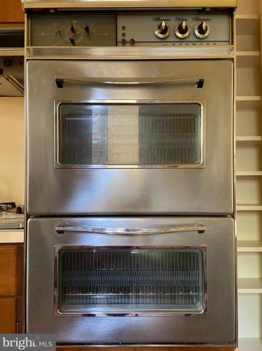 802 A St, Washington DC  20003-1340 exterior