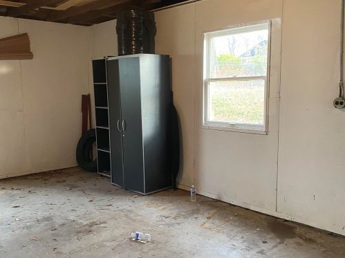 2933 Rochelle Ave, Milwaukee WI  53209-2624 exterior