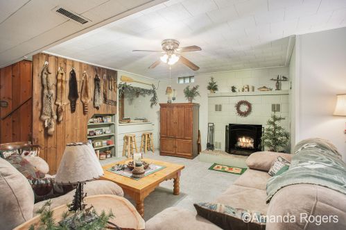 12630 Grand Riv Dr, Lowell MI 49331-9312 exterior