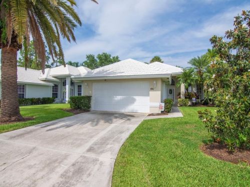 441 Fairway Lndg, Fort Pierce FL  34986-2168 exterior