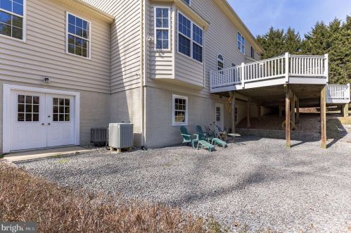 2641 Lady Annes Way, Huntingtown MD 20639-4115 exterior