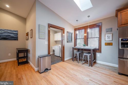 104 Monroe Ave, Alexandria VA 22301-1922 exterior