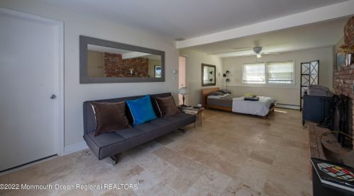 403 Newark Ave, Point Pleasant Beach NJ 08742-4141 exterior