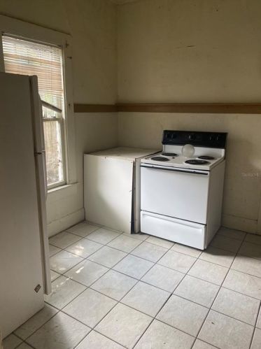 1005 Hamilton Ave, Tampa FL  33604-4324 exterior