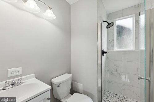 4000 Javins Dr, Alexandria VA  22310-2037 exterior