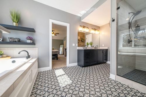 3980 Hathaway Rd, Kalamazoo MI  49009-0049 exterior