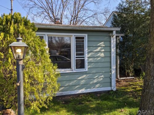 48 Randolph Ave, Old Bridge, NJ 08857-1149