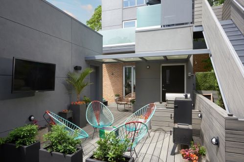 1257 Wolcott Ave, Chicago IL 60622-3675 exterior