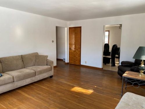 643 Lougeay Rd, Pittsburgh PA 15235-4507 exterior