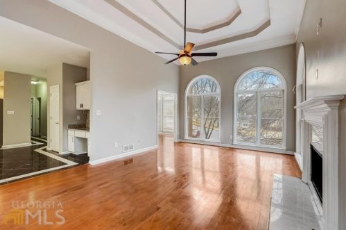 5065 Cascade Overlook, Atlanta GA 30331-7372 exterior