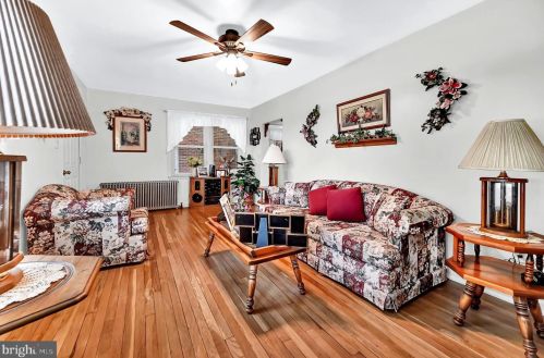 1000 Littlestown Rd, Littlestown PA 17340-9442 exterior