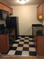 4061 Gladstone St, Portland OR  97202-3196 exterior