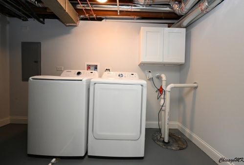 1707 76th Ct, Chicago IL  60707-4104 exterior