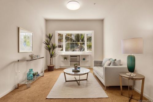 1800 Kaioo Dr, Honolulu HI  96815-1009 exterior