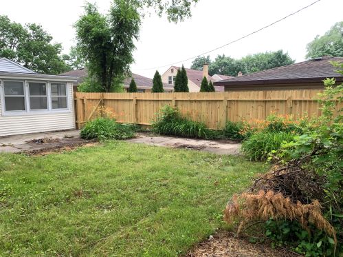 4523 68th St, Milwaukee, WI 53220-3915