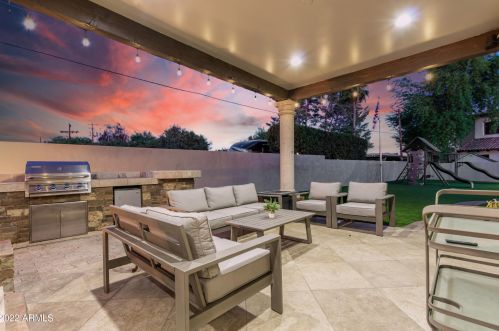 3675 59 Pl, Phoenix AZ 85018-3210 exterior