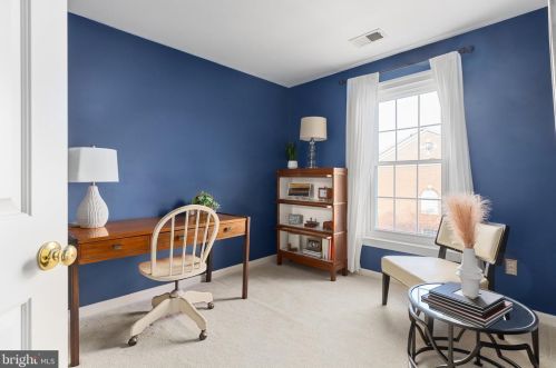 5019 Murtha St, Alexandria VA 22304-8611 exterior