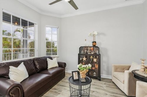 2917 Poplar St, Naples FL exterior