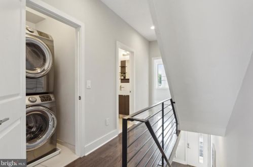 2624 Collins St, Philadelphia PA 19134-3709 exterior