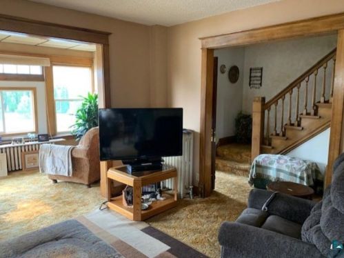 205 3 St, Duluth MN 55805-1856 exterior