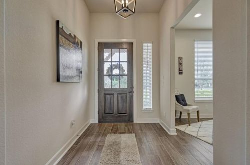 98 Lk Est Dr, Montgomery TX 77356-8066 exterior