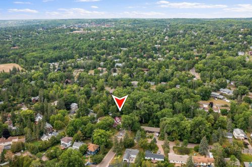 3631 Cres Vw Ave, Duluth MN 55804-1710 exterior